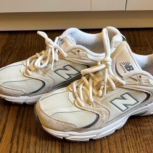 New Balance 530 - Cream Running Shoes